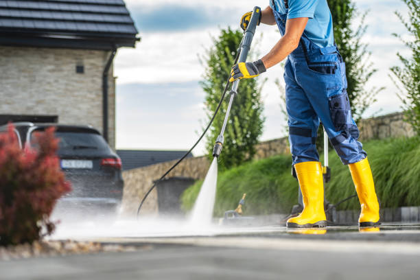 Best Commercial Building Pressure Washing  in Chester Center, CT